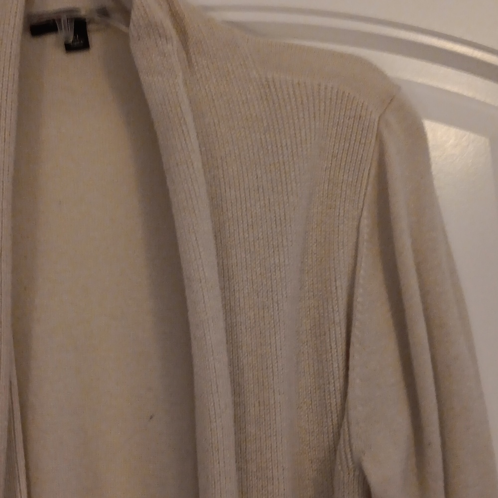 Sweater - Picture 5 of 8